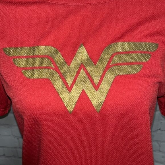 Wonder Woman - Red Gold T-Shirt - S - Picture 2 of 4